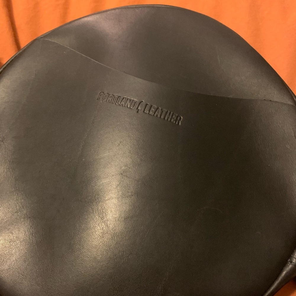 Portland Leather Black Crossbody Bag - Picture 5 of 5